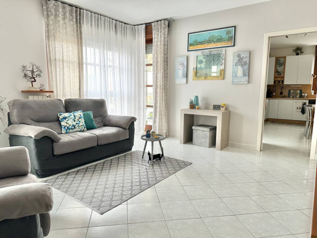 Appartamento in vendita a Olgiate Olona