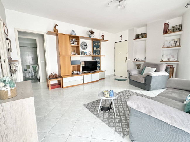 Appartamento in vendita a Olgiate Olona