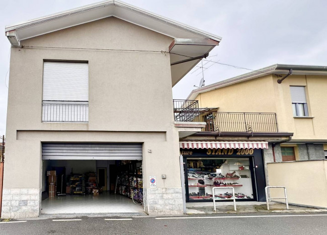 Abitazione e Locale commerciale in vendita a Castano Primo