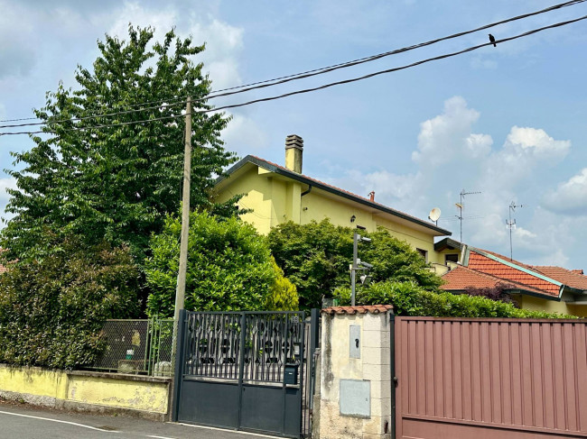Casa singola in vendita a Olgiate Olona