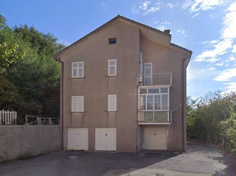 Appartamento in vendita a Altare