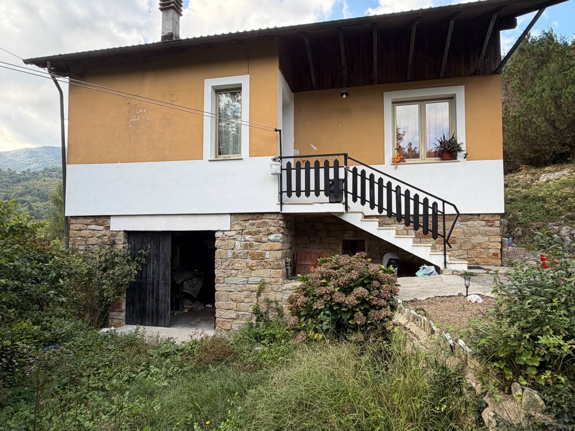 Villa in vendita a Osiglia