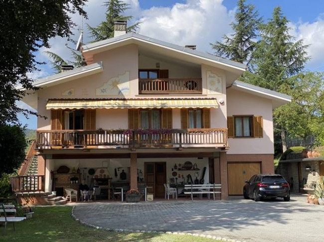 Villa in vendita a Millesimo