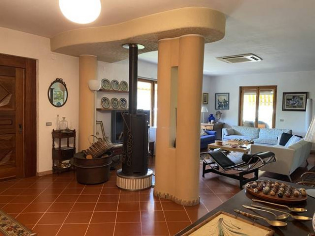 Villa in vendita a Millesimo