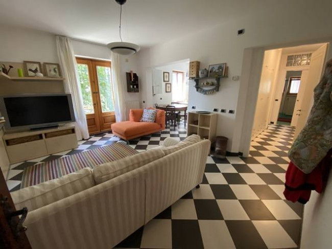 Villa in vendita a Millesimo