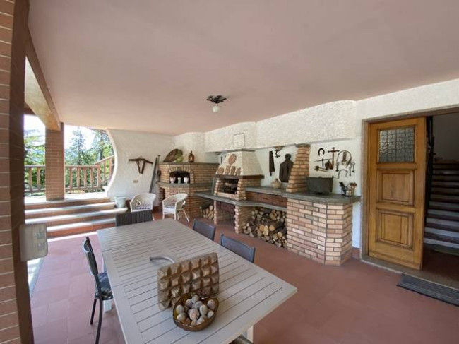 Villa in vendita a Millesimo