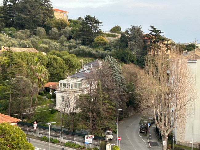 Mansarda in vendita a Albisola Superiore