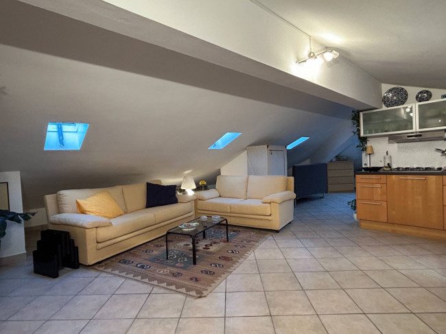 Mansarda in vendita a Albisola Superiore