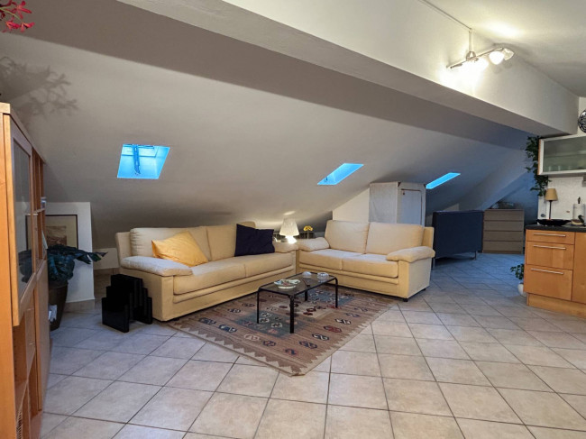 Mansarda in vendita a Albisola Superiore