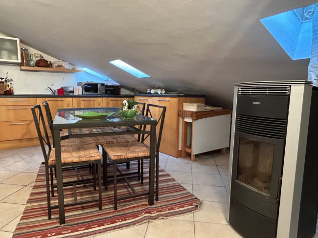 Mansarda in vendita a Albisola Superiore