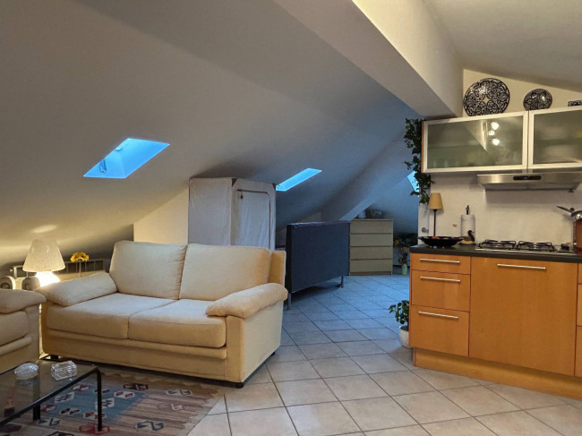 Mansarda in vendita a Albisola Superiore