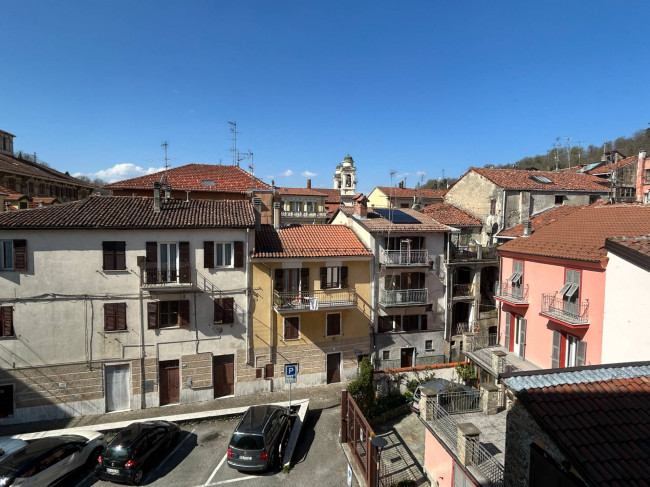 Appartamento in vendita a Altare