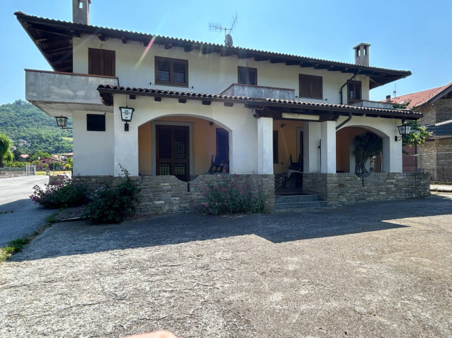Villa in vendita a Saliceto
