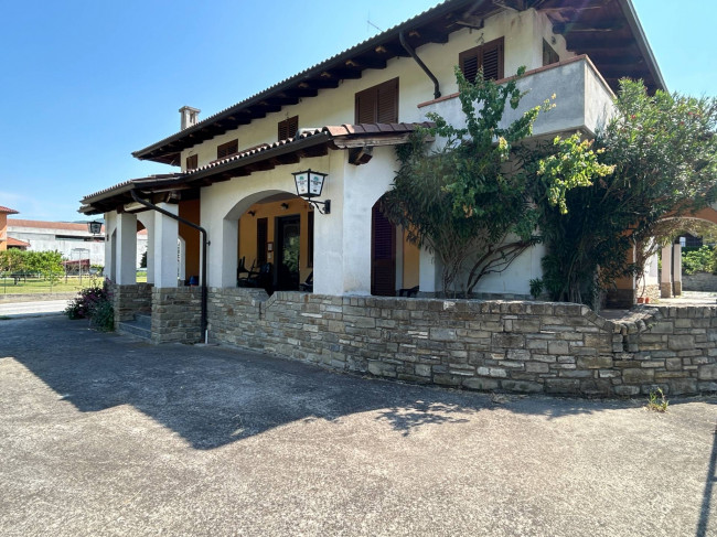 Villa in vendita a Saliceto
