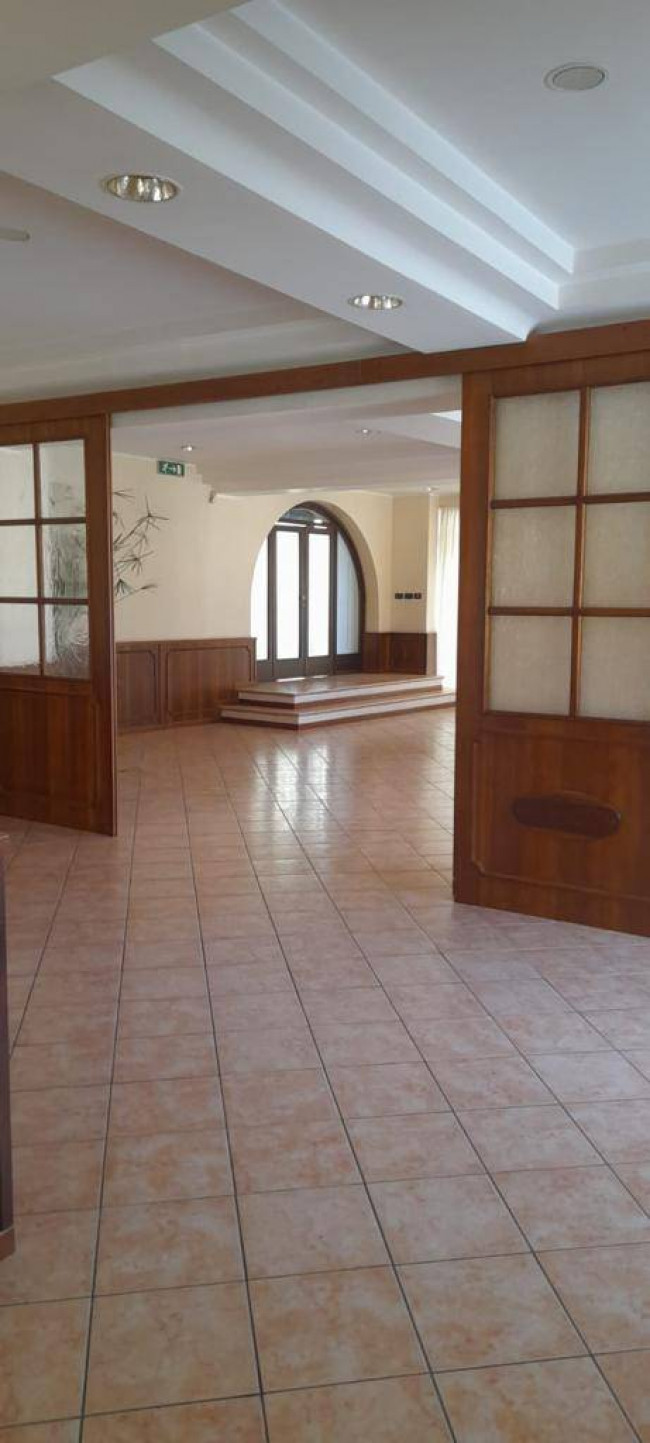 Attività commerciale in vendita a Osiglia