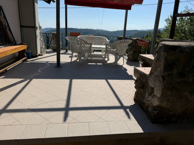 Villa in vendita a Roccavignale