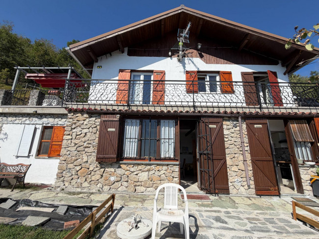 Villa in vendita a Roccavignale