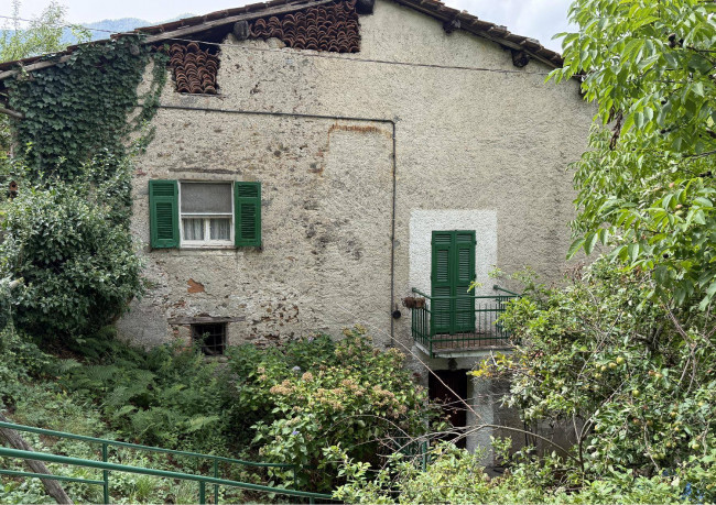 Rustico in vendita a Murialdo