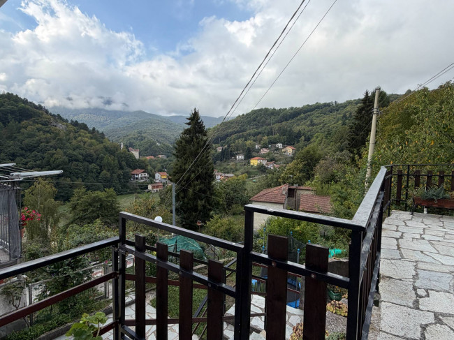 Villette a schiera in vendita a Osiglia