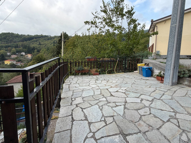 Villette a schiera in vendita a Osiglia
