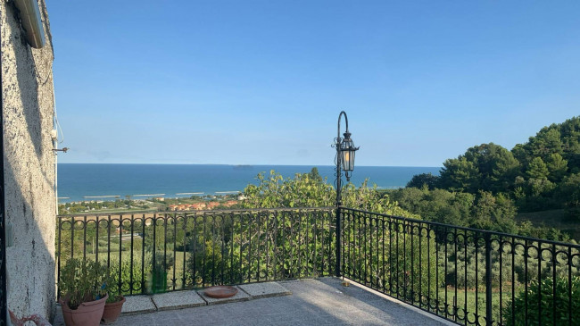 Villa in vendita a Fermo