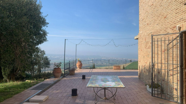 Villa in vendita a Fermo