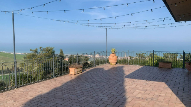 Villa in vendita a Fermo