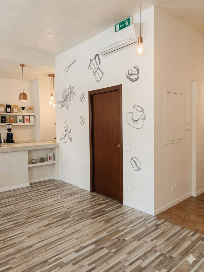 Locale commerciale in affitto a Rubano