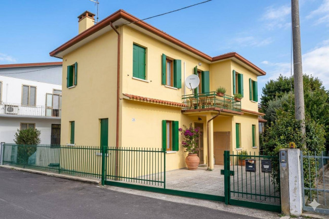 Appartamento in vendita a Selvazzano Dentro