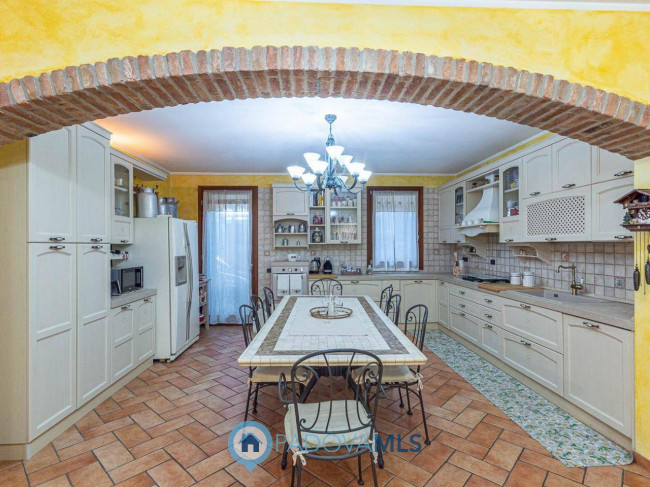 Villette a schiera in vendita a Due Carrare