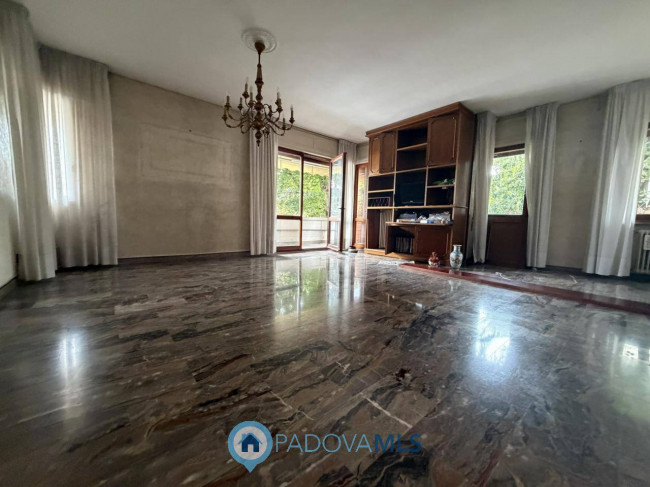 Appartamento in vendita a Padova