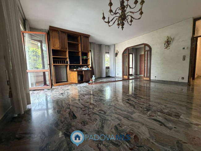 Appartamento in vendita a Padova
