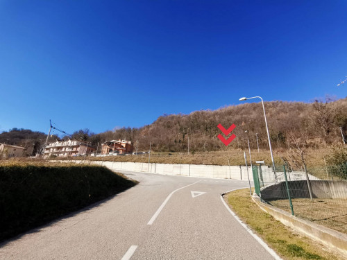 Terreno edificabile in vendita a Comunanza