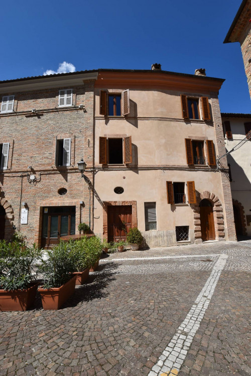 Appartamento in vendita a Comunanza