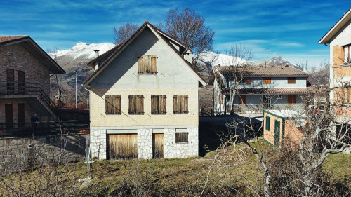 Casale in vendita a Montemonaco