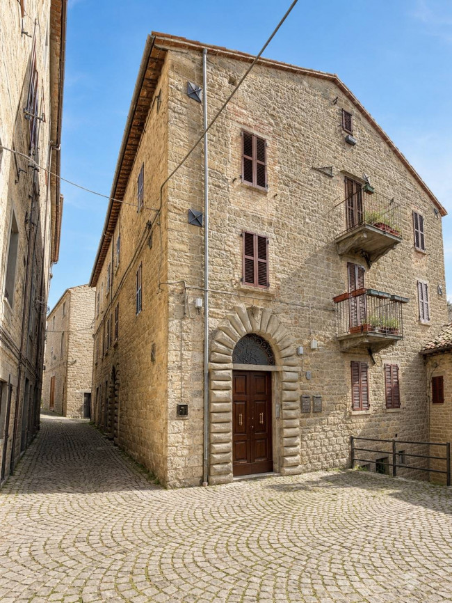 Appartamento in vendita a Montemonaco