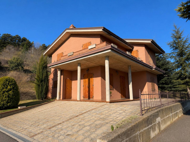  for sale in Montefalcone Appennino