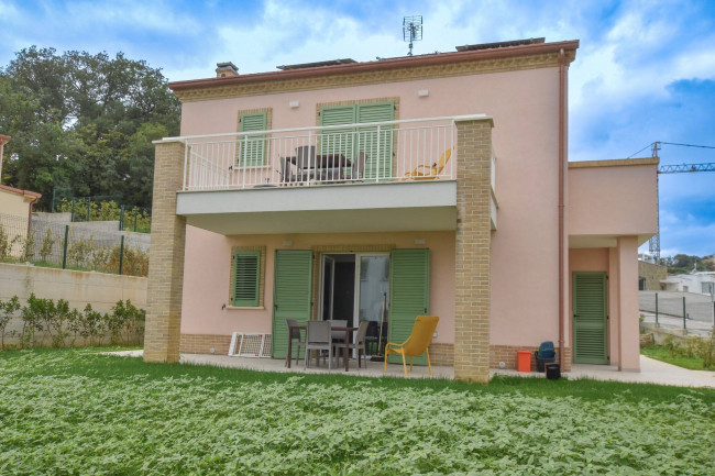Villa in vendita a Campofilone