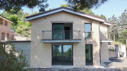 Villa in vendita a Fermo
