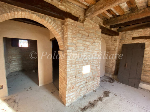 Casale in vendita a Monsampietro Morico