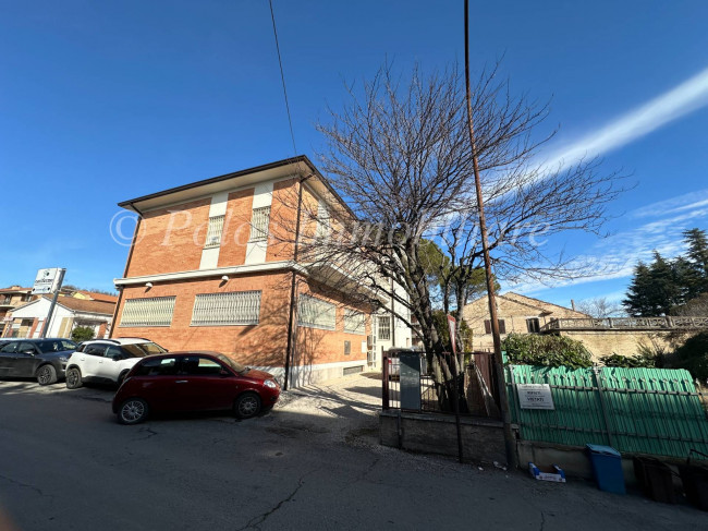 Locale in affitto a Falerone