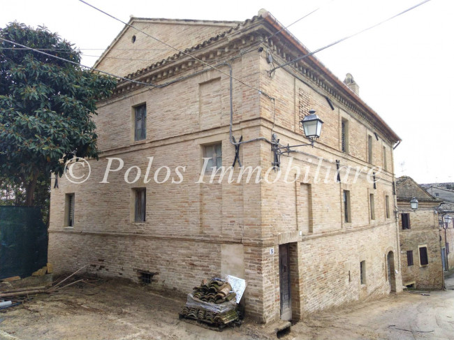 Casa colonica in vendita a Ponzano di Fermo
