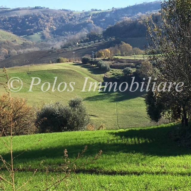 Casale in vendita a Ponzano di Fermo