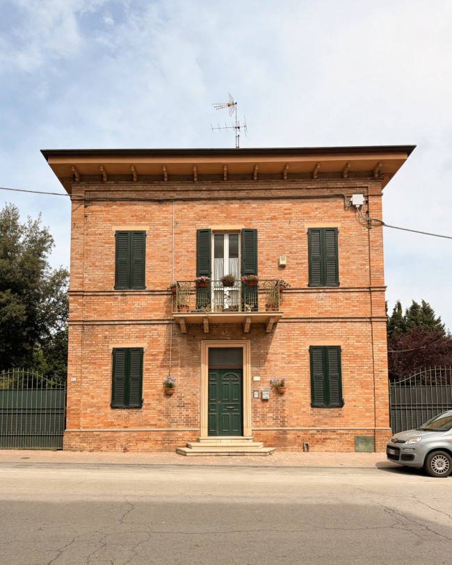  for sale in Porto San Giorgio