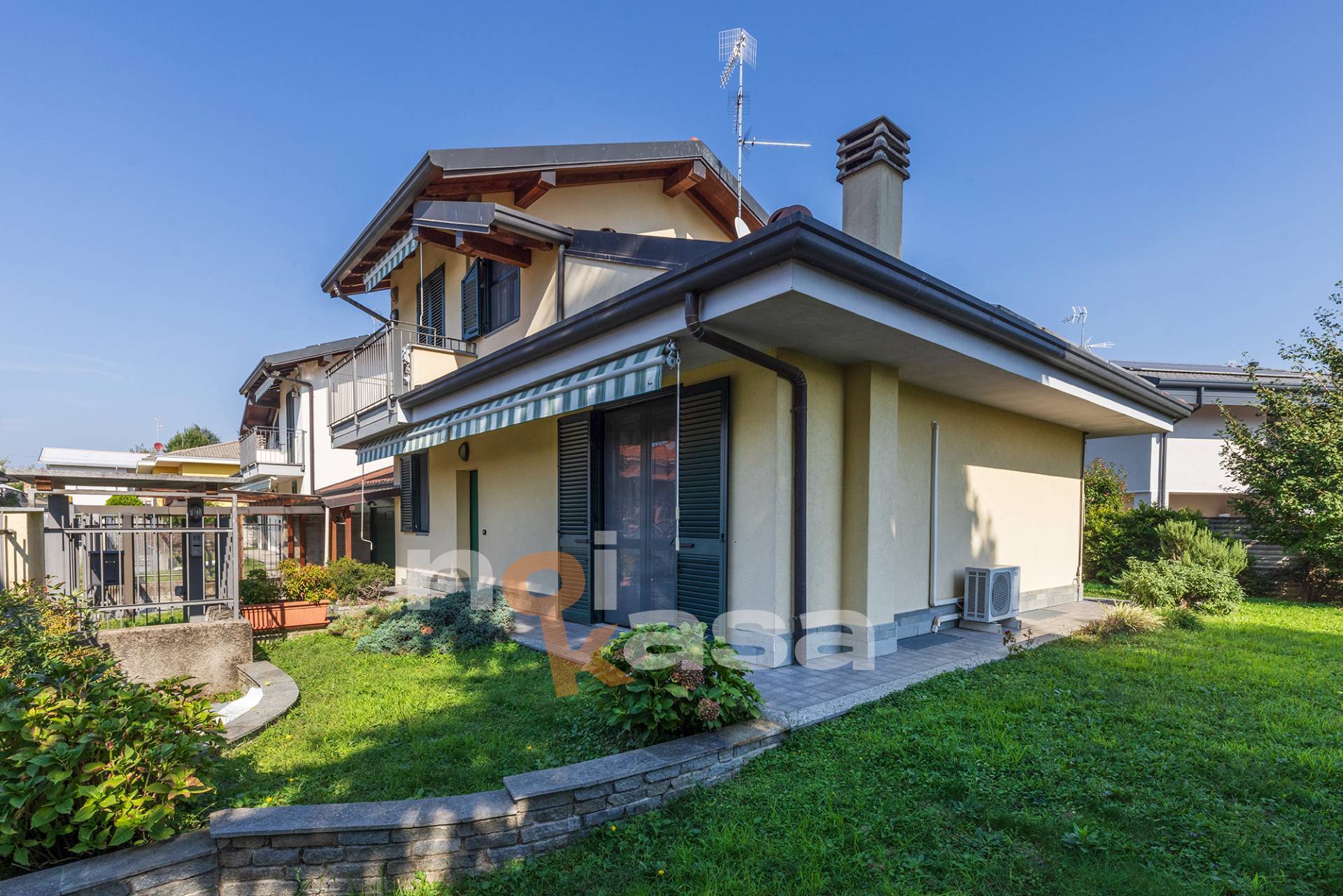 Villa a Magnago