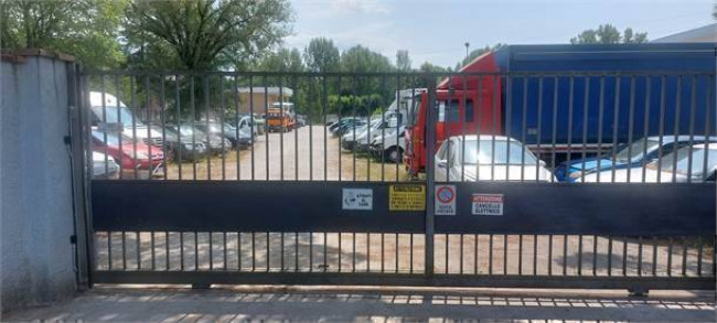 Capannone industriale  in <br/> vendita a Farra d'Isonzo