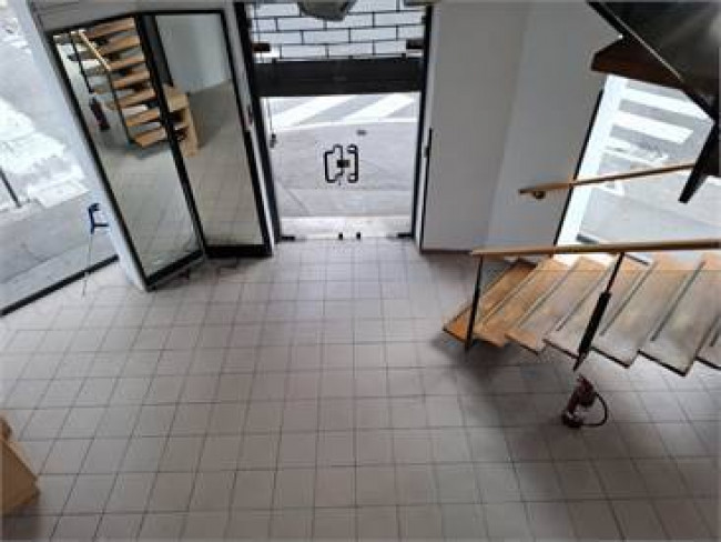Locale commerciale in affitto a Trieste