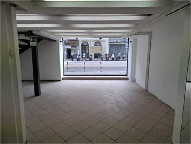 Locale commerciale in affitto a Trieste