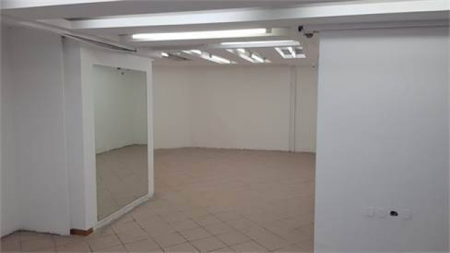Locale commerciale in affitto a Trieste