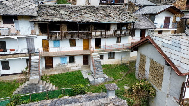 Stabile - Palazzo in Vendita a Giaveno